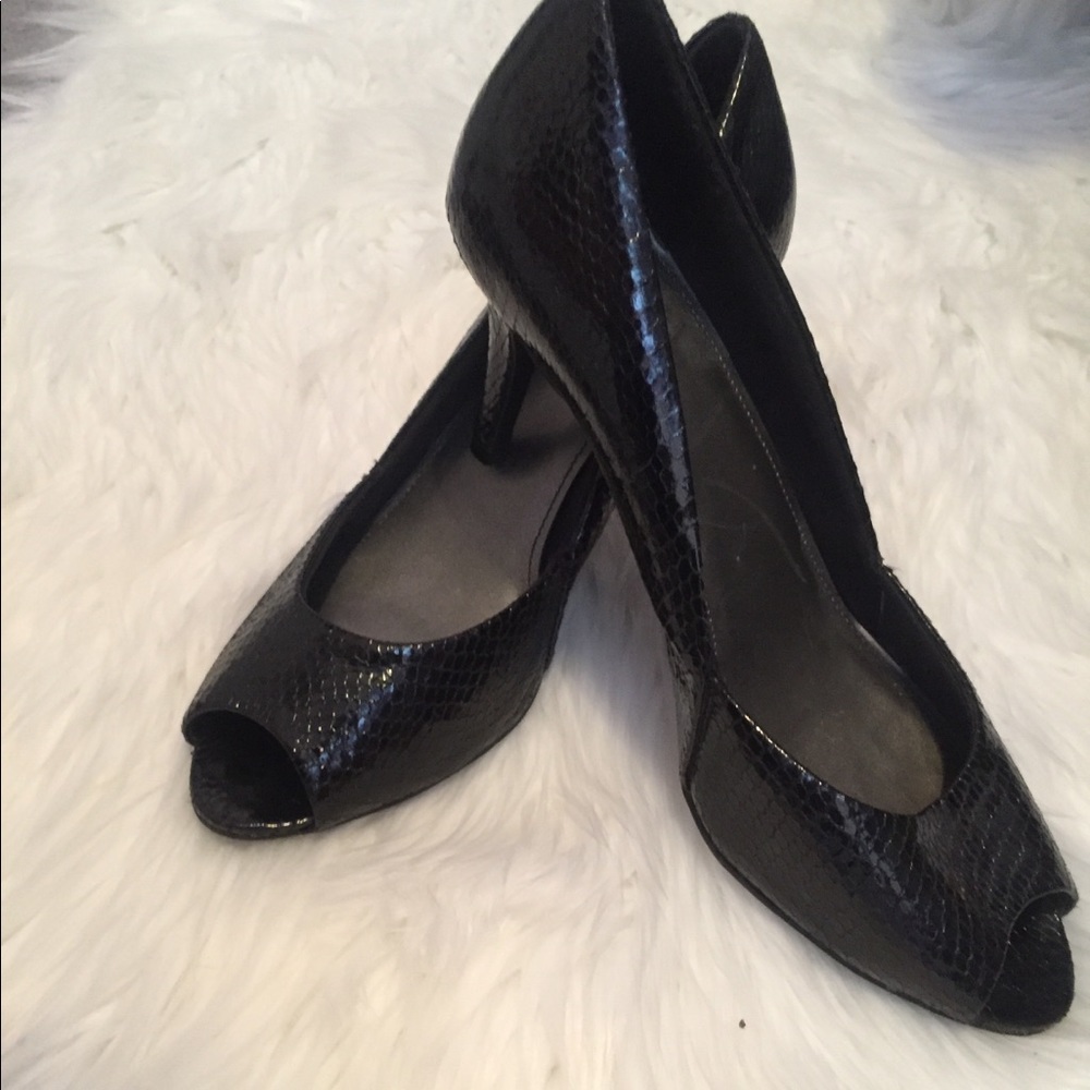 Black heels
